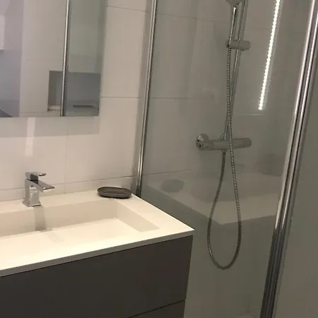 Renove Pour 10 Pers. Avec Parking Proche Super - Fr-1-814-102 Chalet