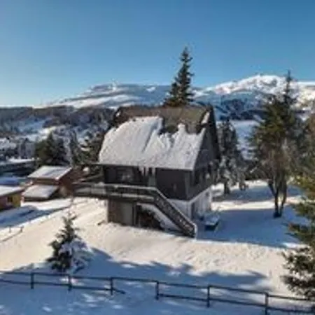 Chalet Rénové Pour 10 Pers. Avec Parking Proche - Fr-1-814-102 Super-Besse