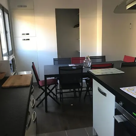 Renove Pour 10 Pers. Avec Parking Proche Super - Fr-1-814-102 Chalet *
